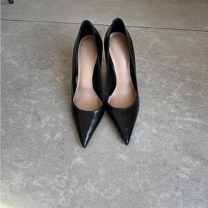 Classic Black Pointed-Toe Pumps - Steve Madden